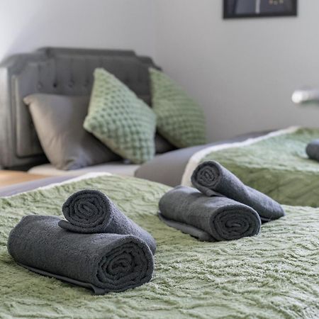 Open Mind Property - Apartment With 2 Double Beds Портцмаус Экстерьер фото