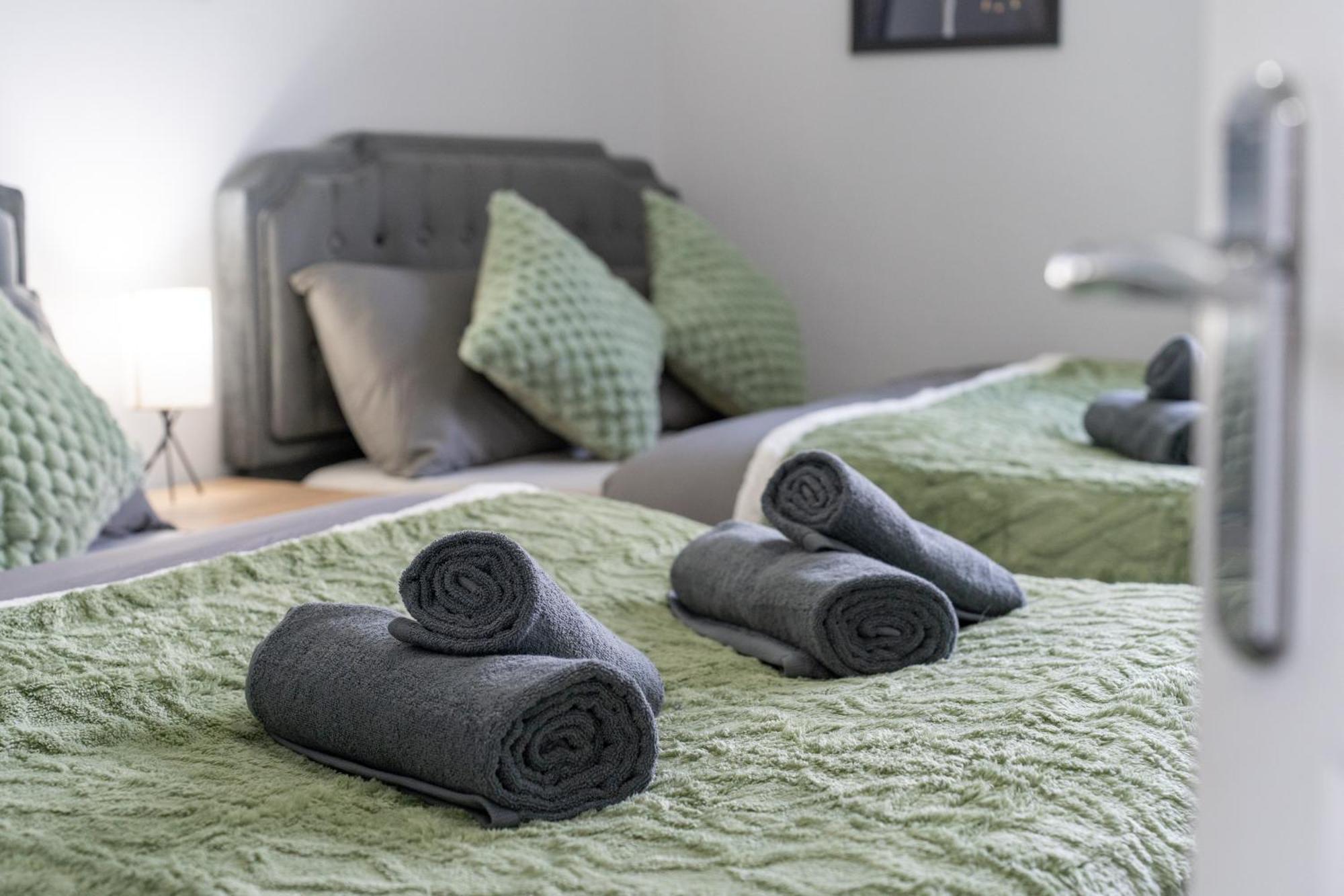 Open Mind Property - Apartment With 2 Double Beds Портцмаус Экстерьер фото