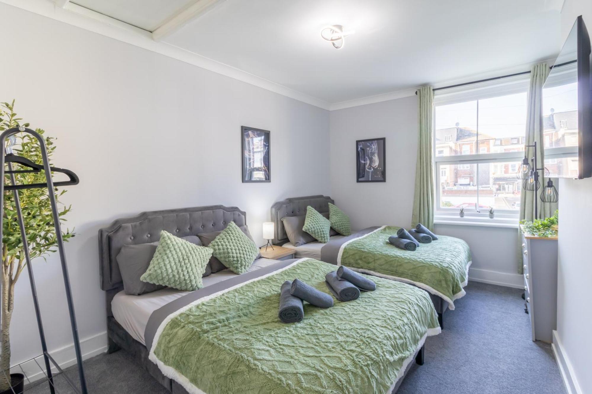 Open Mind Property - Apartment With 2 Double Beds Портцмаус Экстерьер фото